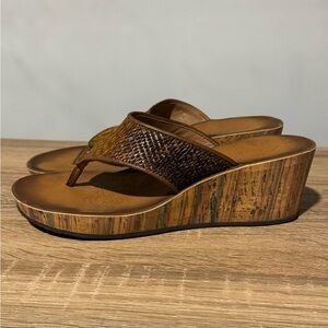 Clark’s Avaleen Raffia Brown Wedge cork heel Sandals women’s size 7.5